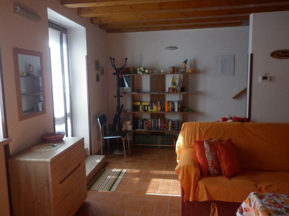La Piccola Mimosa Apartment Sant'Ambrogio di Valpolicella Bagian luar foto